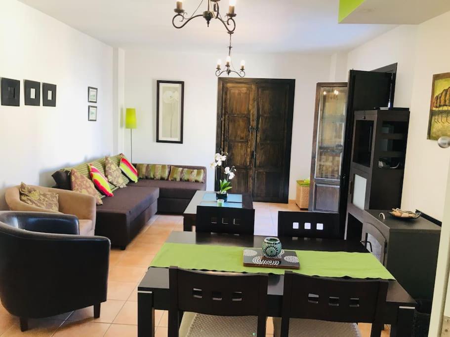 Boutique Style Apartment In Velez De Benaudalla - Near Salobrena Εξωτερικό φωτογραφία