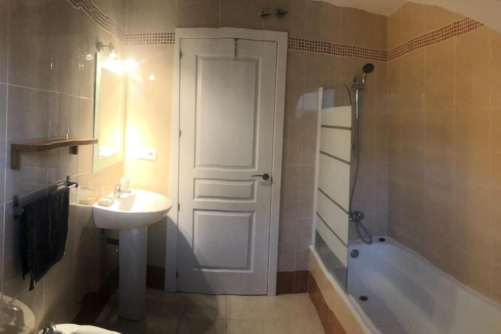 Boutique Style Apartment In Velez De Benaudalla - Near Salobrena Εξωτερικό φωτογραφία